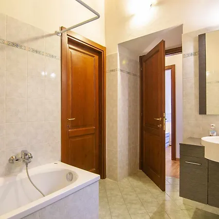 Bevilacqua Nuovo Bilocale Modernopiscina Caprino Veronese